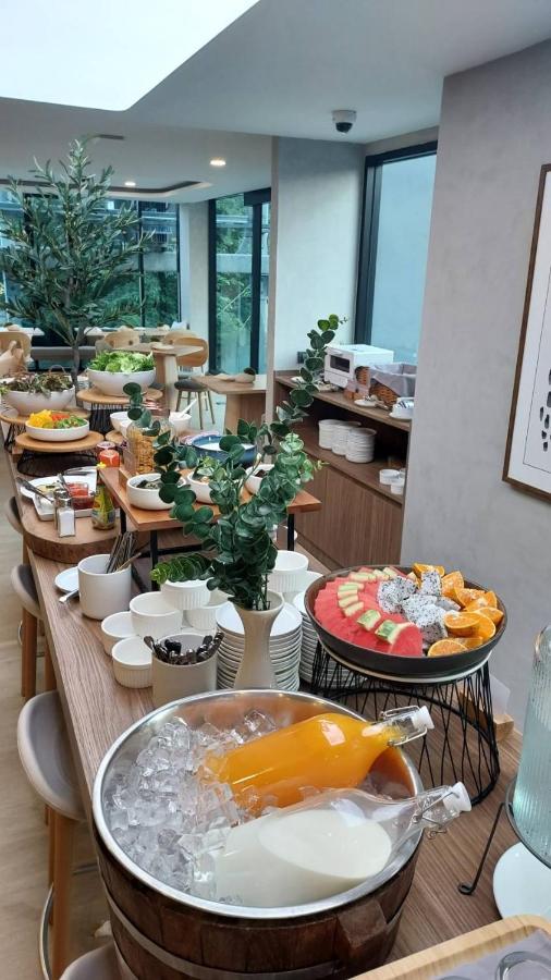 Wellness Stay & Hotel Sukhumvit 107 Бангкок Экстерьер фото