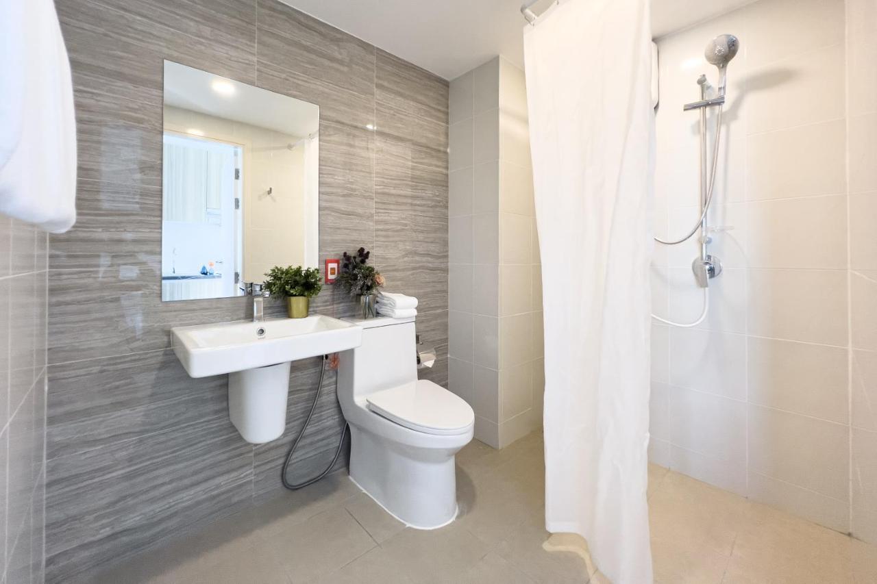 Wellness Stay & Hotel Sukhumvit 107 Бангкок Экстерьер фото