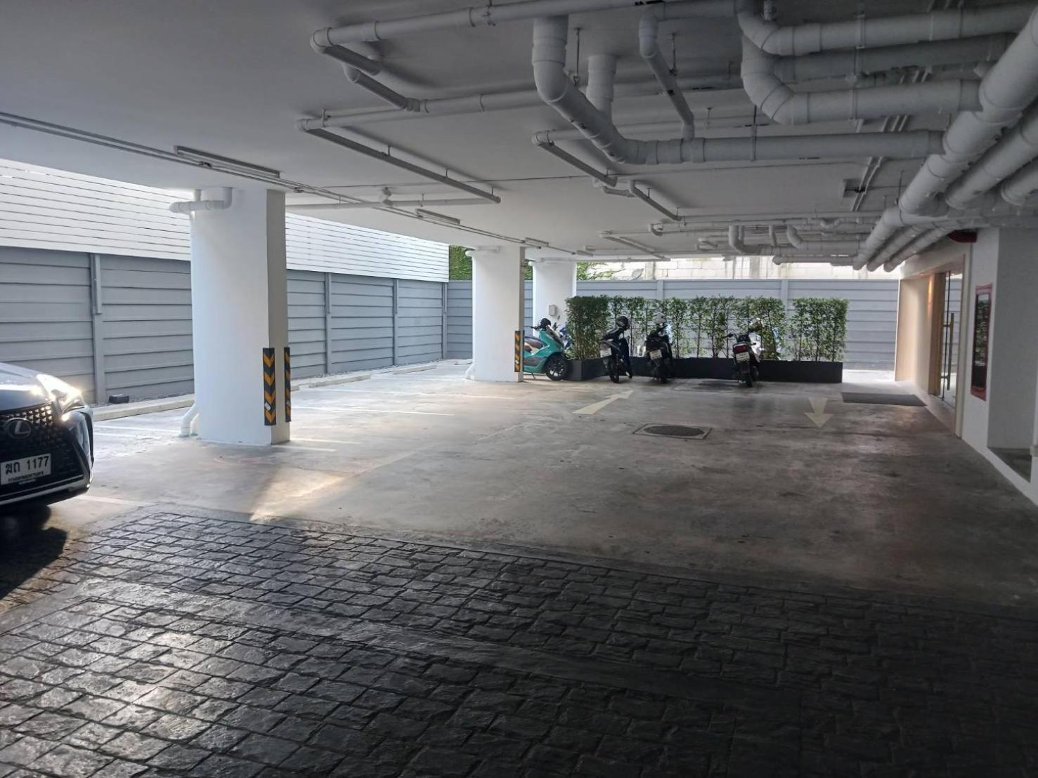 Wellness Stay & Hotel Sukhumvit 107 Бангкок Экстерьер фото