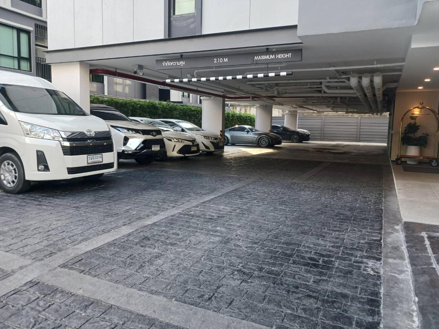 Wellness Stay & Hotel Sukhumvit 107 Бангкок Экстерьер фото