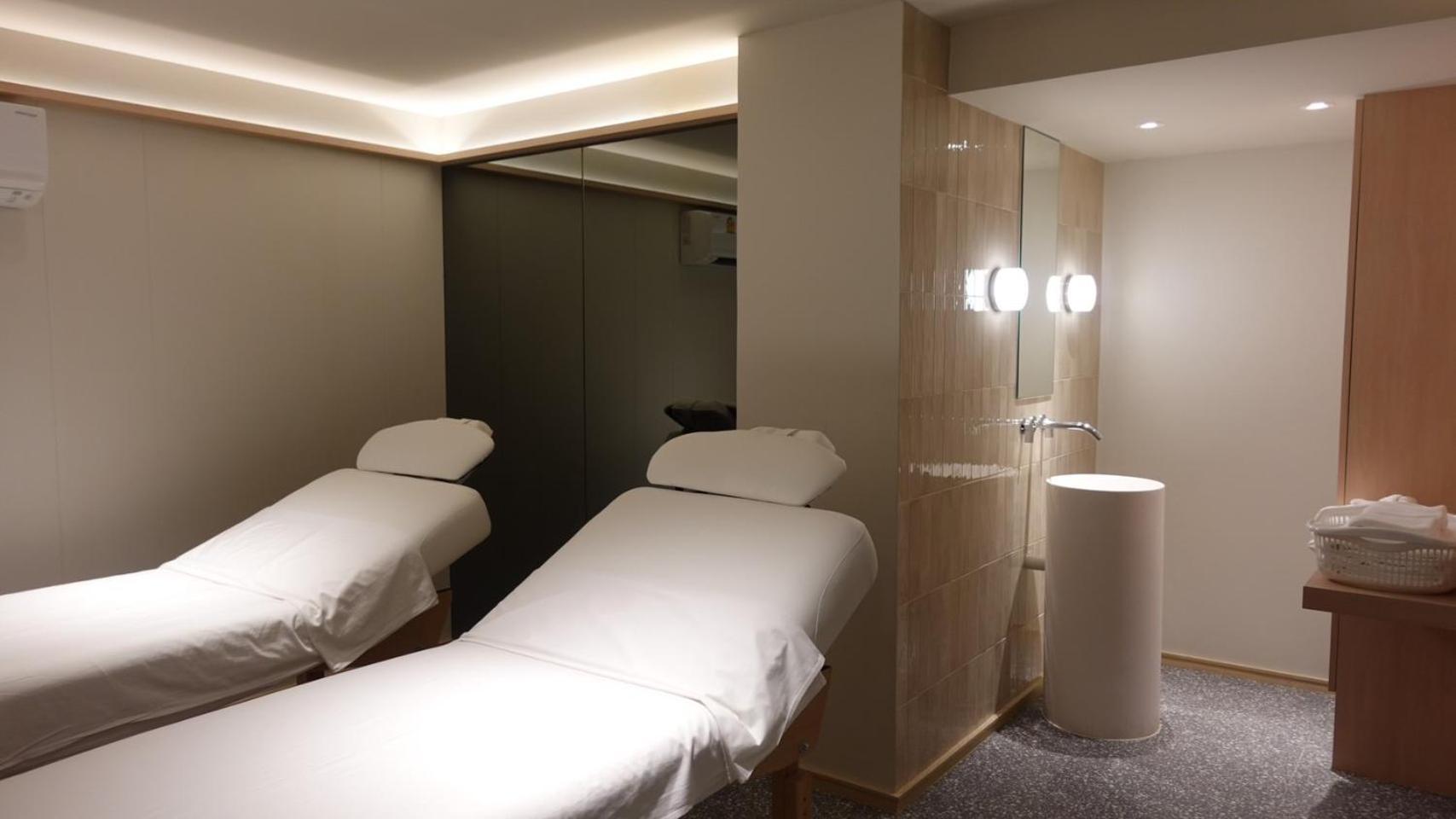 Wellness Stay & Hotel Sukhumvit 107 Бангкок Экстерьер фото